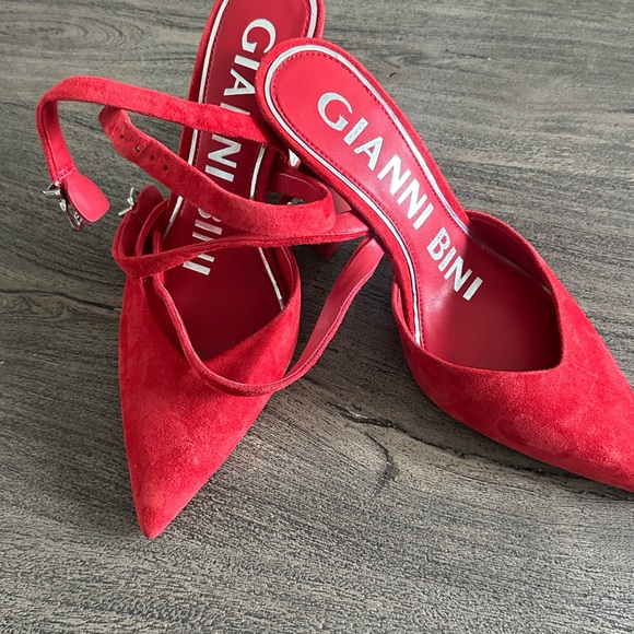 Gianni Bini Red Suede Heels - Picture 2 of 7